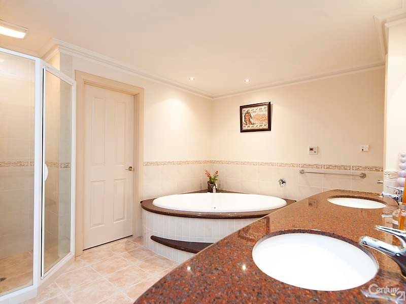 5 Kings Lynn Rise, Mindarie WA 6030