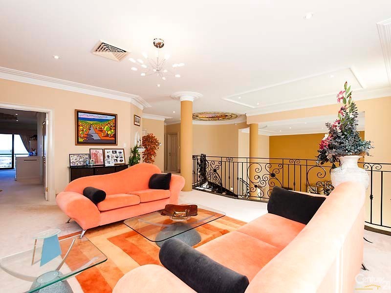 5 Kings Lynn Rise, Mindarie WA 6030