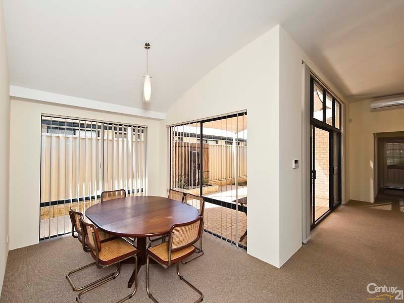 16 Carlin Way, Butler WA 6036