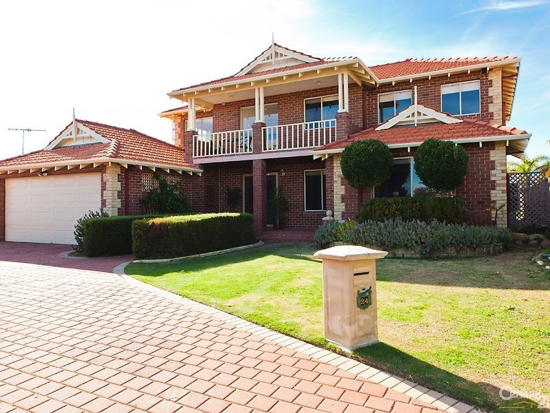 24 Holyhead Green, Mindarie WA 6030