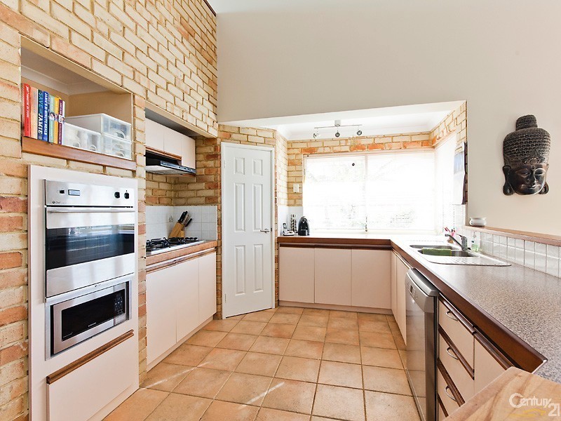 24 Holyhead Green, Mindarie WA 6030