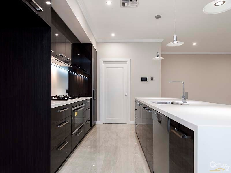 1/4 Itea Place, Mindarie WA 6030