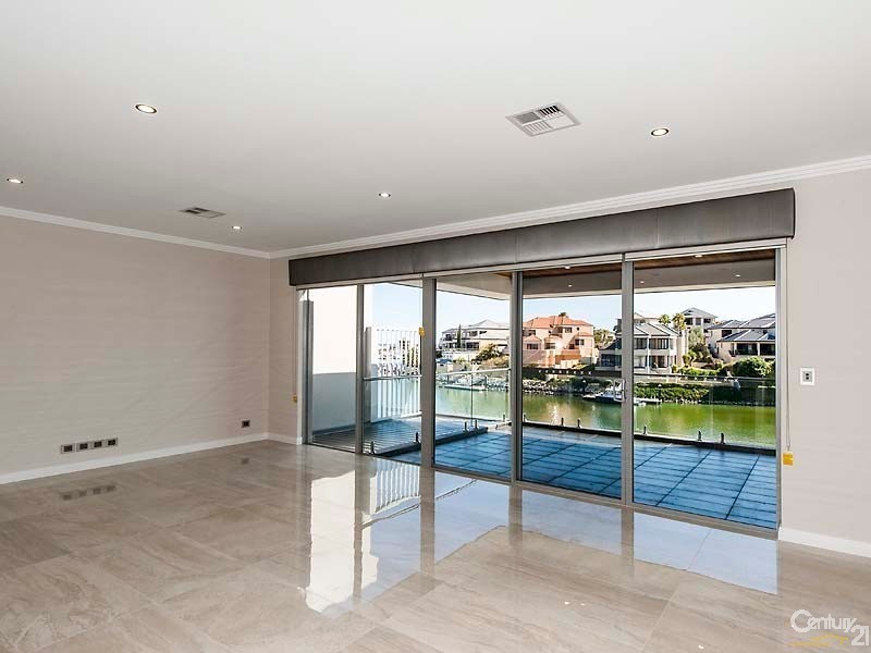1/4 Itea Place, Mindarie WA 6030