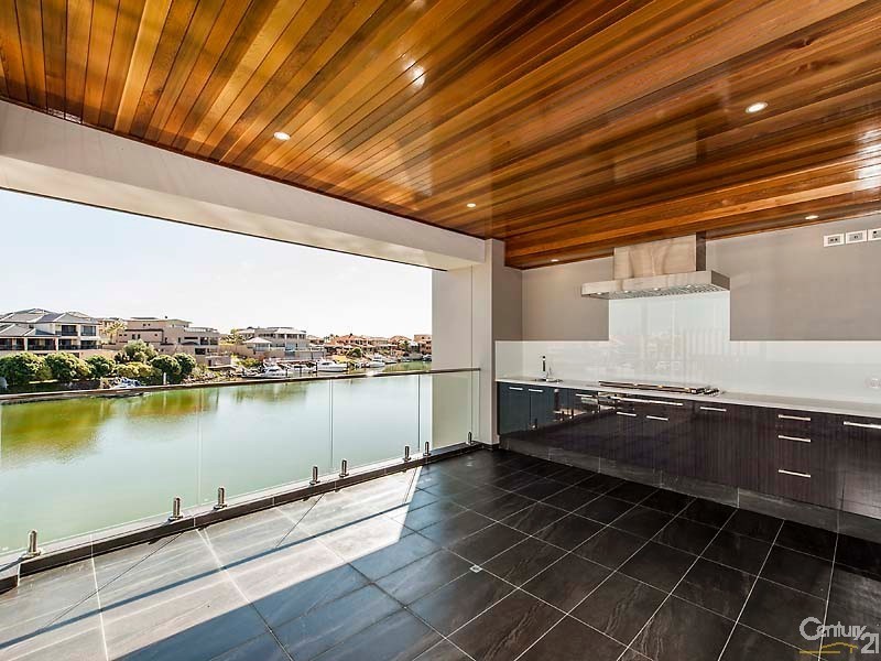 4/4 Itea Place, Mindarie WA 6030