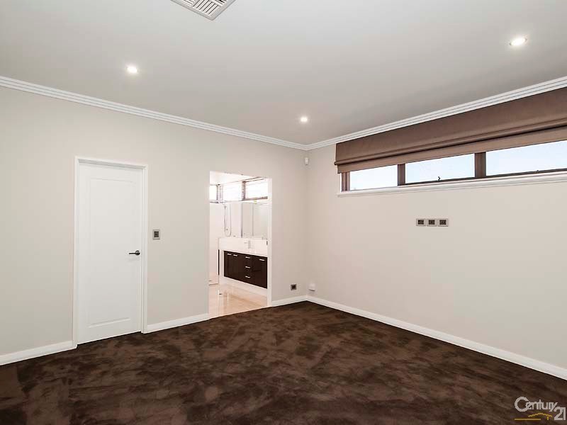 4/4 Itea Place, Mindarie WA 6030
