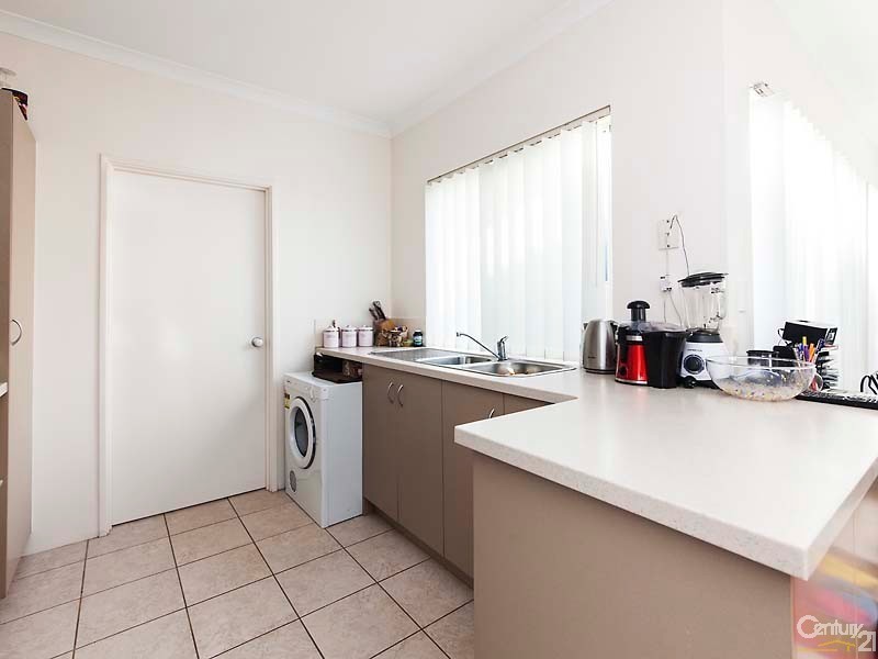 2 Penola Court, Clarkson WA 6030