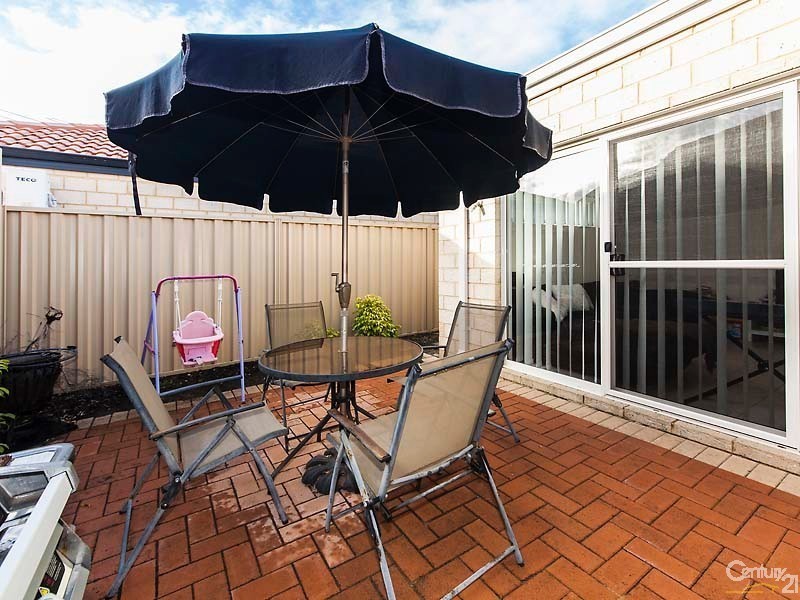 2 Penola Court, Clarkson WA 6030