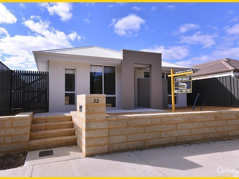 32 Parkland Drive, Yanchep WA 6035