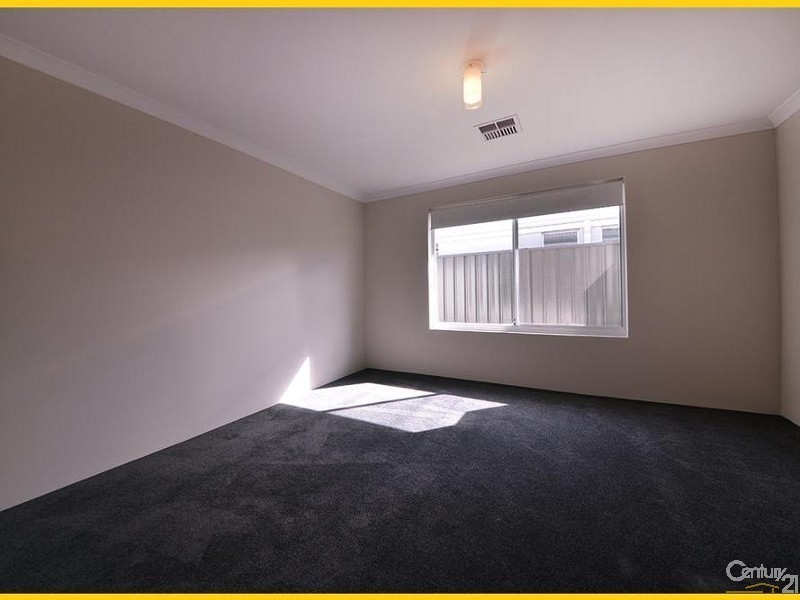 32 Parkland Drive, Yanchep WA 6035