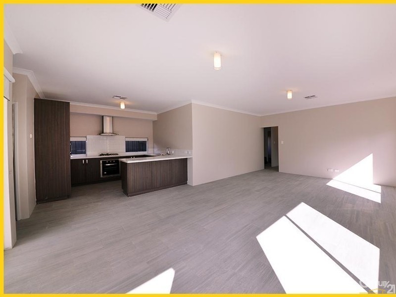 32 Parkland Drive, Yanchep WA 6035
