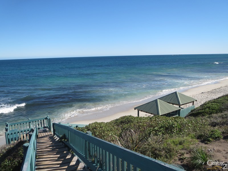 19 Mabena Place, Ocean Reef WA 6027