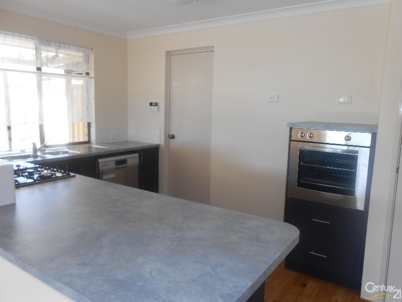 3 Saintfield Corner, Ridgewood WA 6030