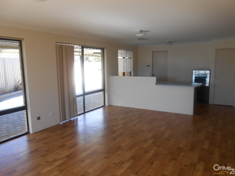 3 Saintfield Corner, Ridgewood WA 6030