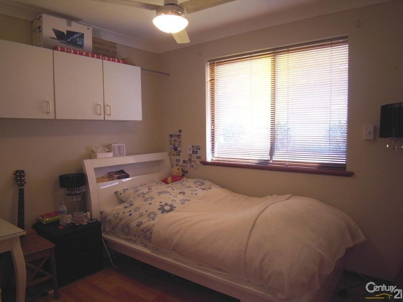 4B Wampum Place, Heathridge WA 6027