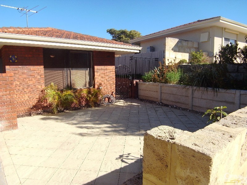 4B Wampum Place, Heathridge WA 6027