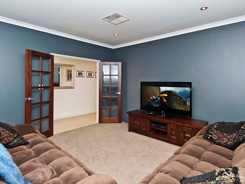 26 Ridgewood Boulevard, Ridgewood WA 6030