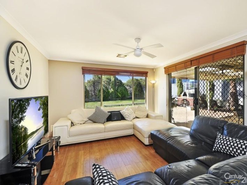 5 Kidston Court, Clarkson WA 6030