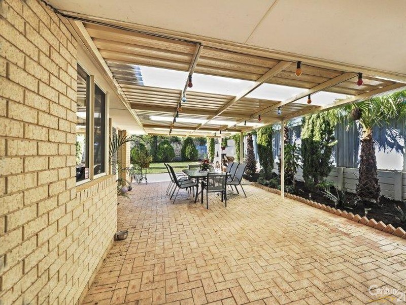5 Kidston Court, Clarkson WA 6030