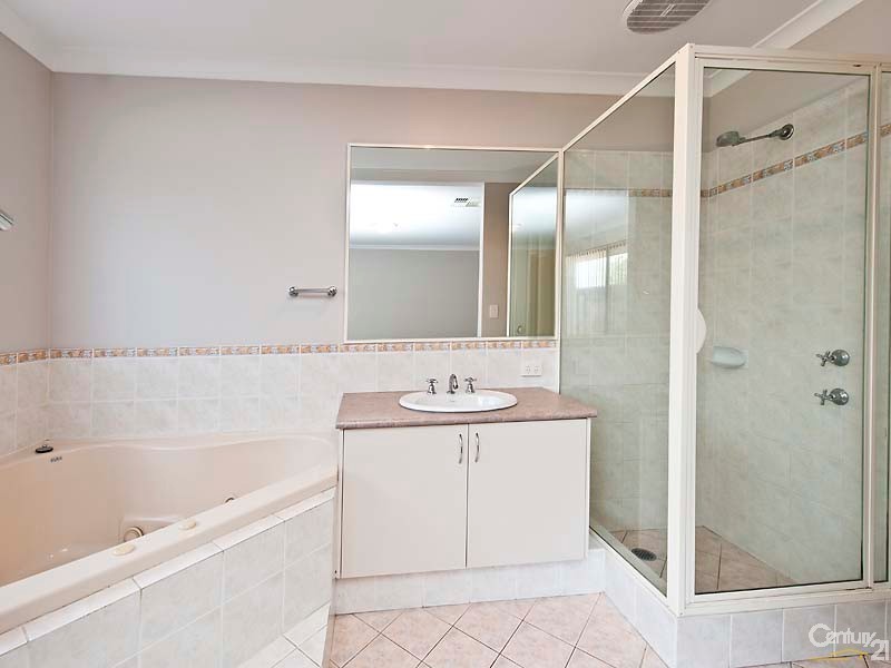54 Dumaresq Loop, Quinns Rocks WA 6030