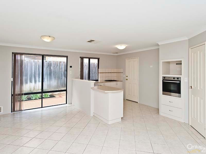 54 Dumaresq Loop, Quinns Rocks WA 6030