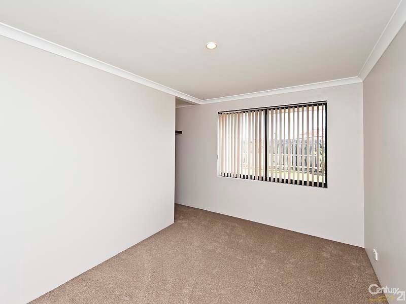 54 Dumaresq Loop, Quinns Rocks WA 6030