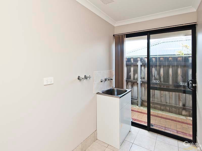 54 Dumaresq Loop, Quinns Rocks WA 6030