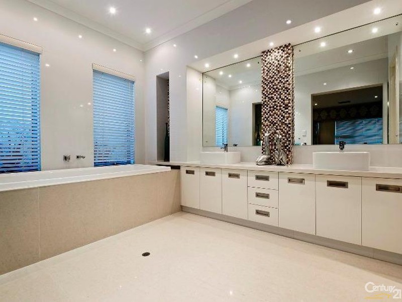 12 Topsail Loop, Alkimos WA 6038