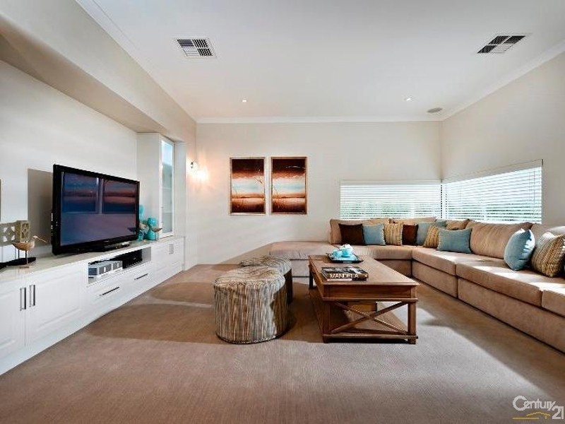 12 Topsail Loop, Alkimos WA 6038