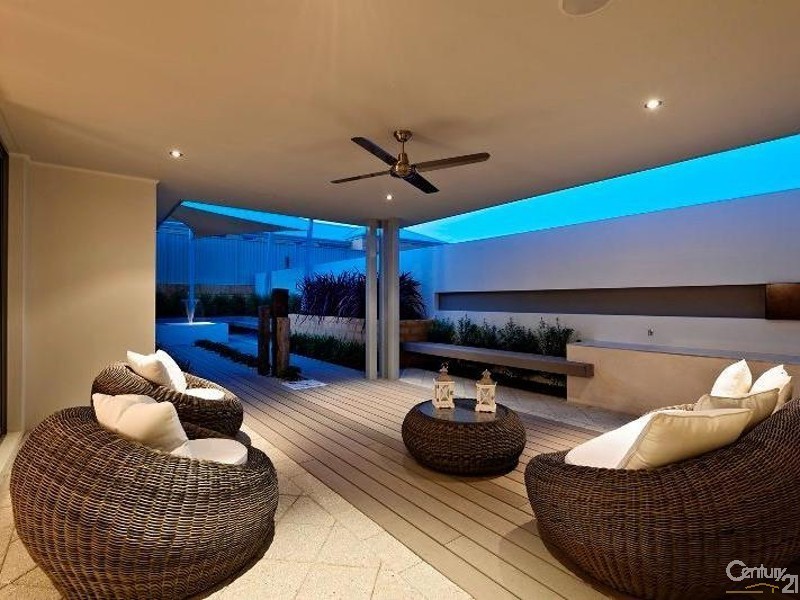 12 Topsail Loop, Alkimos WA 6038