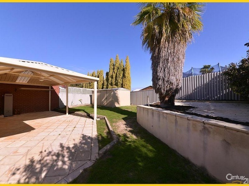 4B Wampum Place, Heathridge WA 6027