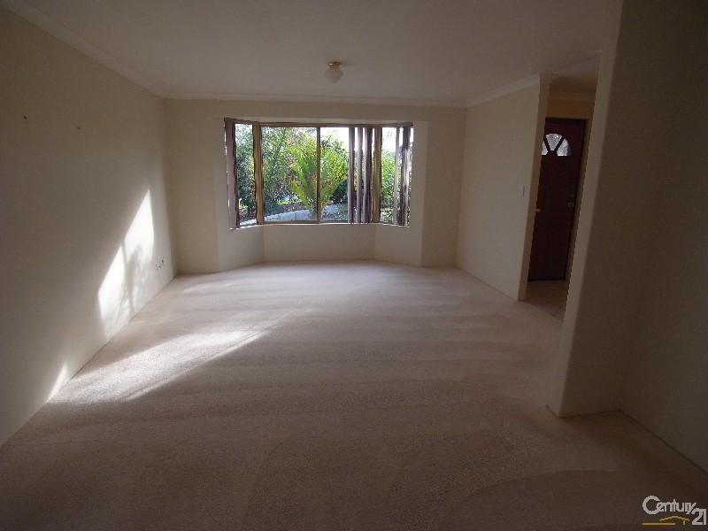 2 Doon Court, Kinross WA 6028