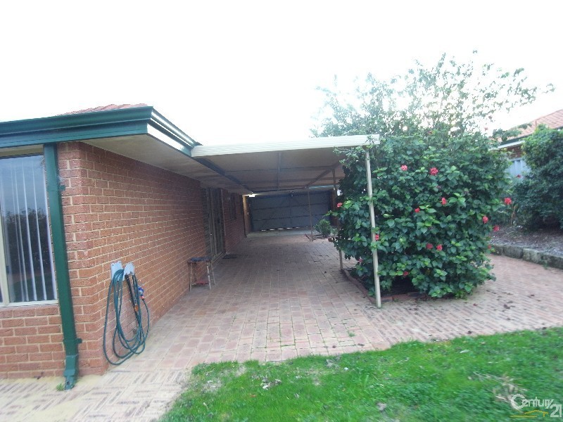 2 Doon Court, Kinross WA 6028