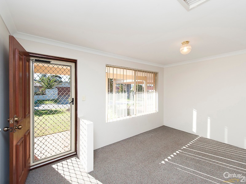 5 Tarra Close, Clarkson WA 6030