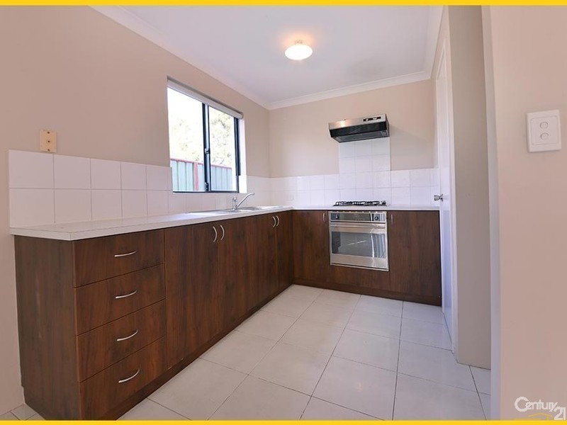 4/37 Stradbroke Gardens, Ridgewood WA 6030