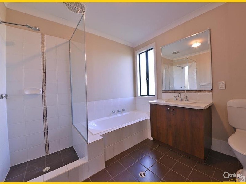 4/37 Stradbroke Gardens, Ridgewood WA 6030