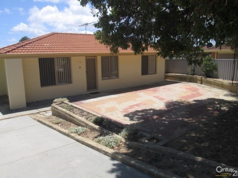 9 Perrin Crescent, Clarkson WA 6030