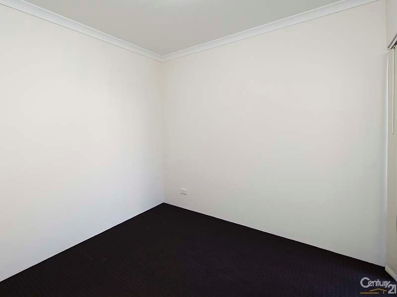 18 Nashville Loop, Currambine WA 6028