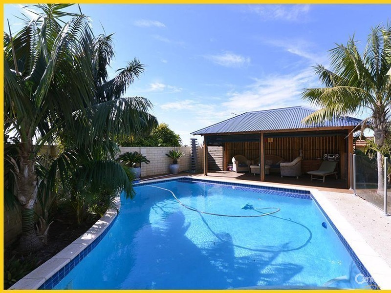 17 Gateshead Loop, Mindarie WA 6030