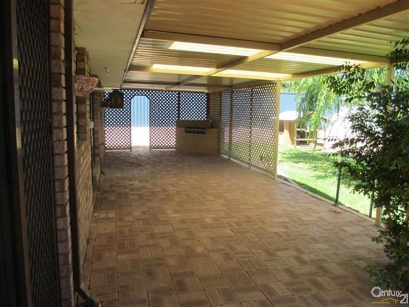 70 Littleham Loop, Quinns Rocks WA 6030