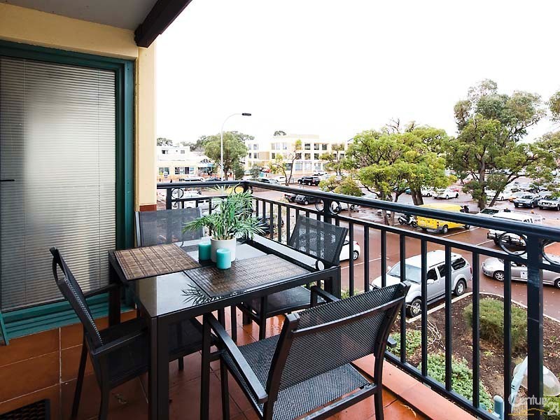 90/167 Grand Boulevard, Joondalup WA 6027