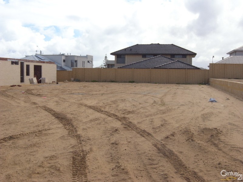 39 Calis Avenue, Iluka WA 6028