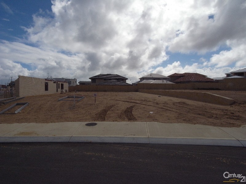 39 Calis Avenue, Iluka WA 6028
