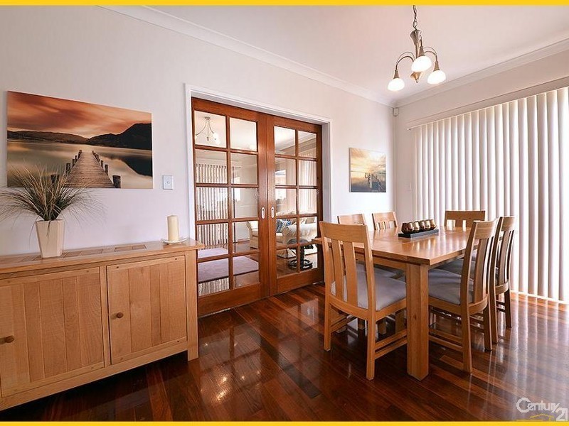 56 Hampshire Drive, Jindalee WA 6036