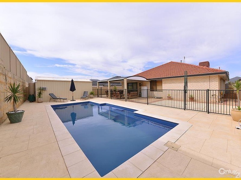 56 Hampshire Drive, Jindalee WA 6036