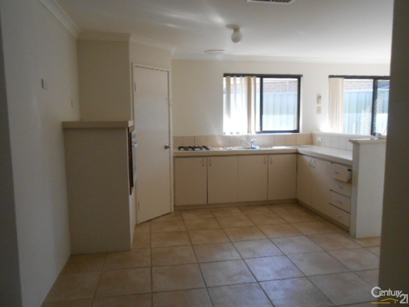 16 Namoi Turn, Merriwa WA 6030