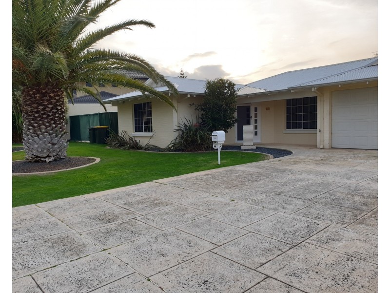 44 Savona Grove, Mindarie WA 6030