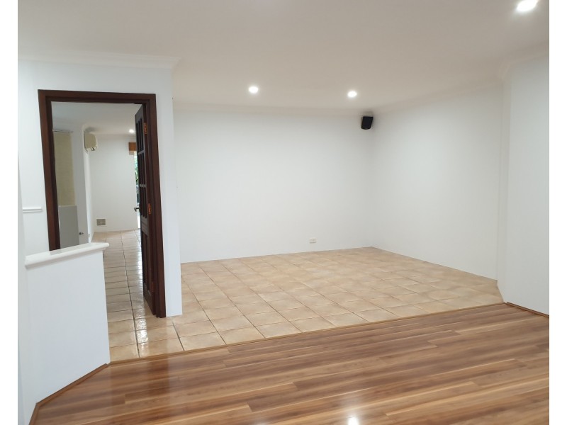 44 Savona Grove, Mindarie WA 6030