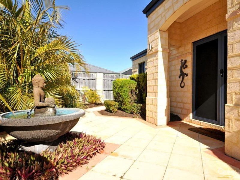 3 Bantry Bend, Mindarie WA 6030