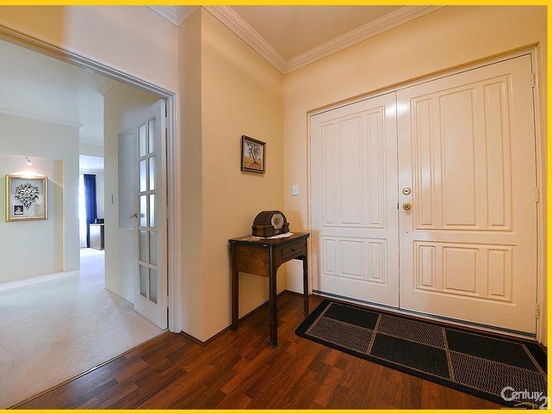 11 Manta Pass, Mindarie WA 6030