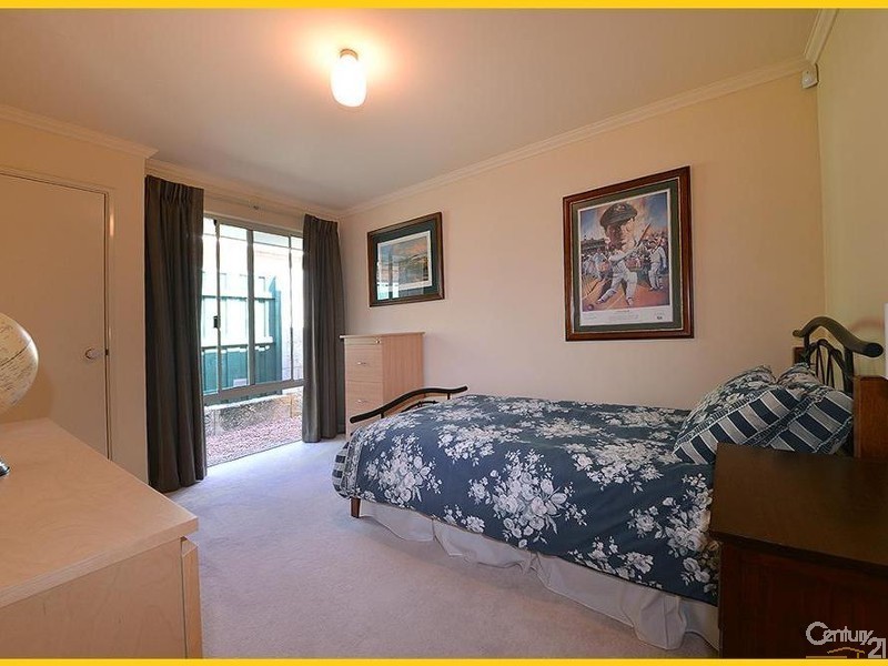 11 Manta Pass, Mindarie WA 6030